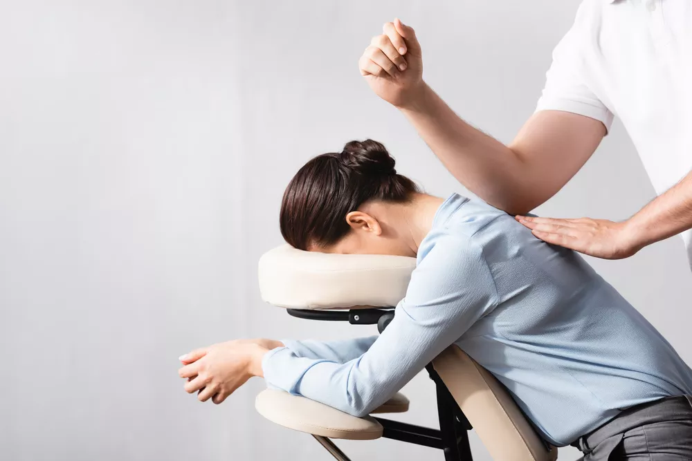 Libérer les tensions : comment le Shiatsu renouvelle votre énergie